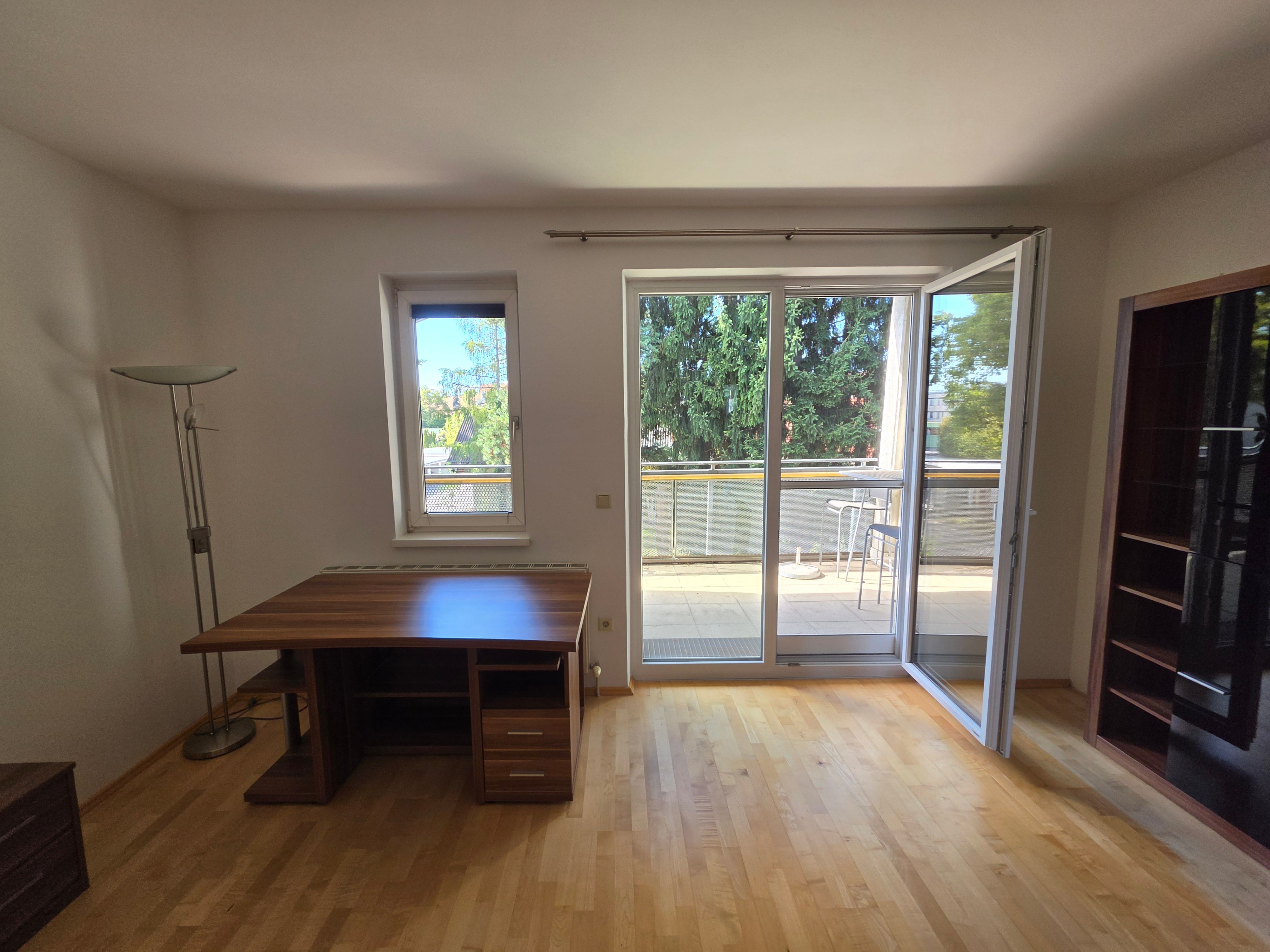 Helle, ruhige 2-Zimmer-Wohnung mit Loggia nahe TU Inffeldgasse - Ideal für Pärchen oder 2er-WG!
