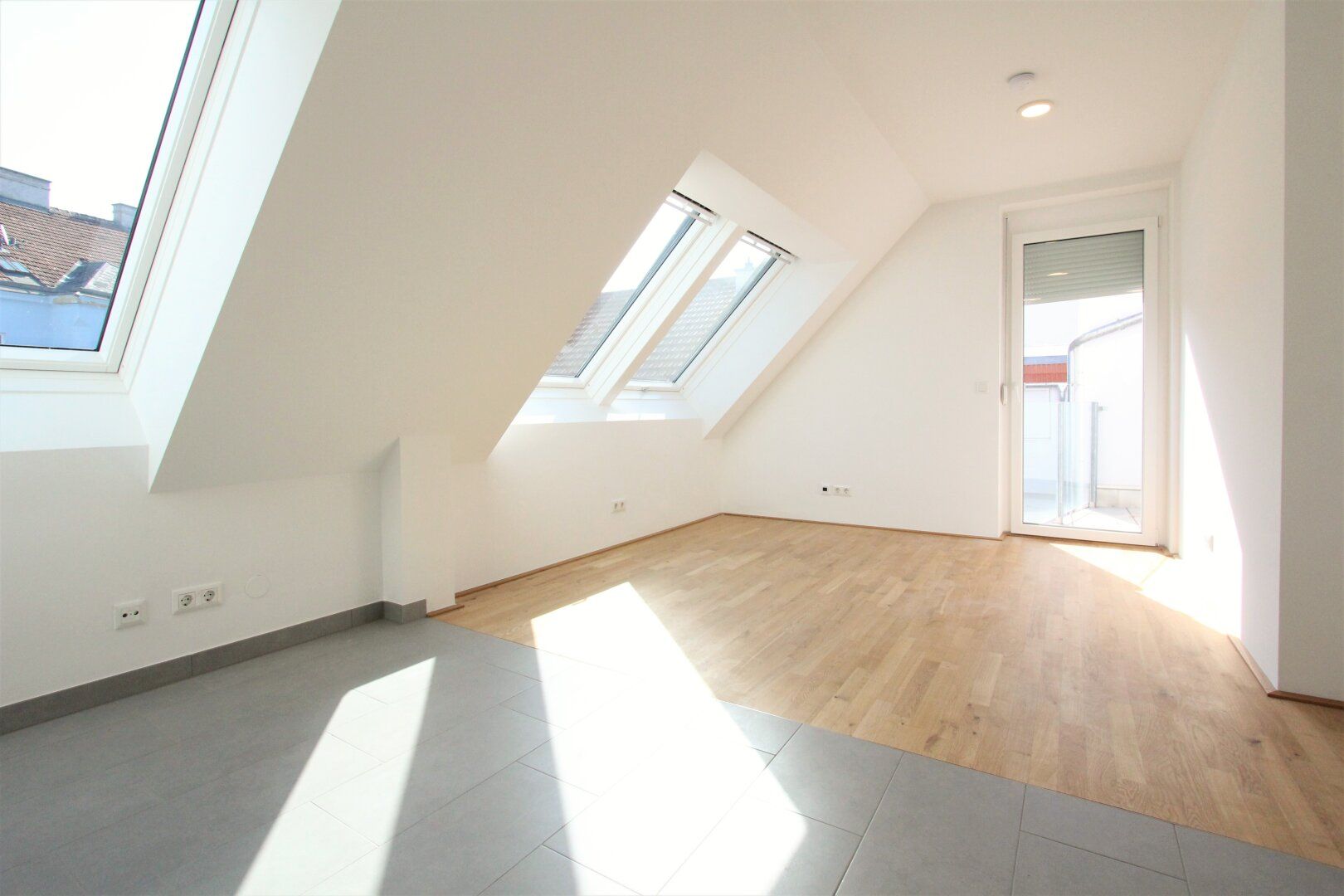 SONNIGE 1-ZIMMER-WOHNUNG MIT BALKON IM 15.BEZIRK!
