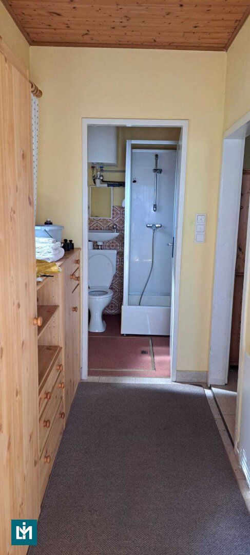 Traumhaftes Baugrundstück 644m² in 1220 Wien, mit ca. 40m² großem gemauerten Gartenhaus inklusive Rohdachboden - Mehr