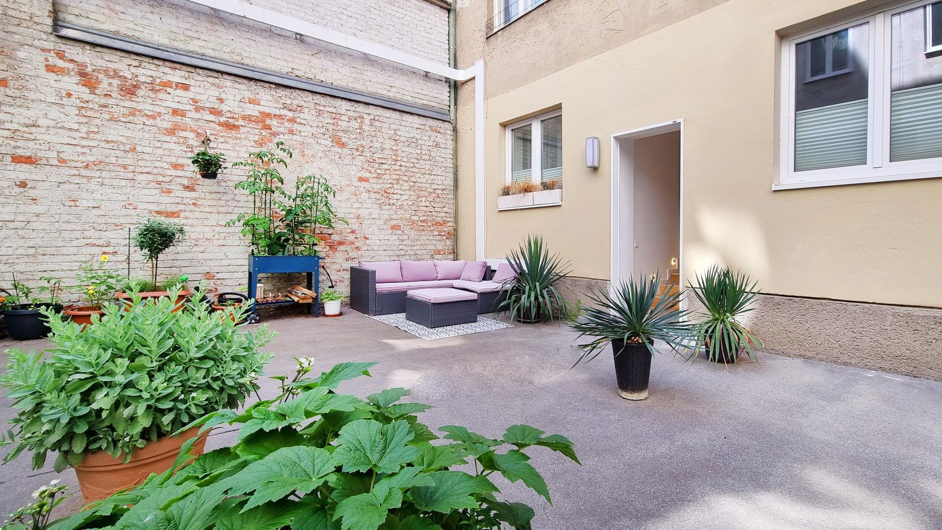 *** 200 m² FREIFLÄCHE - ERSTBEZUG - AUGARTEN - KARMELITERMARKT - U2 / U4 SCHOTTENRING - MIETKAUF ***