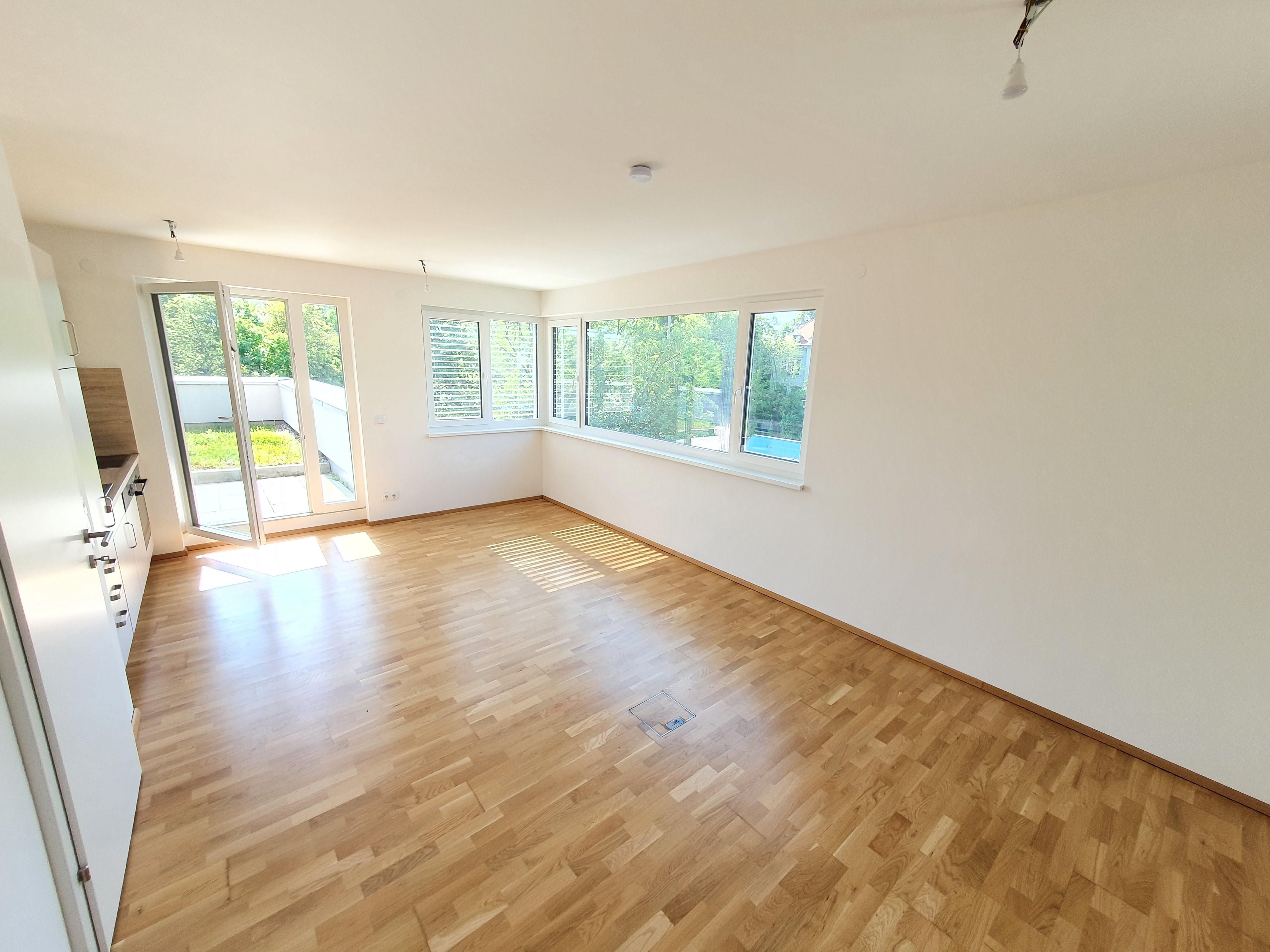 Geförderte Neubauwohnung mit Terrasse im 2. Stock