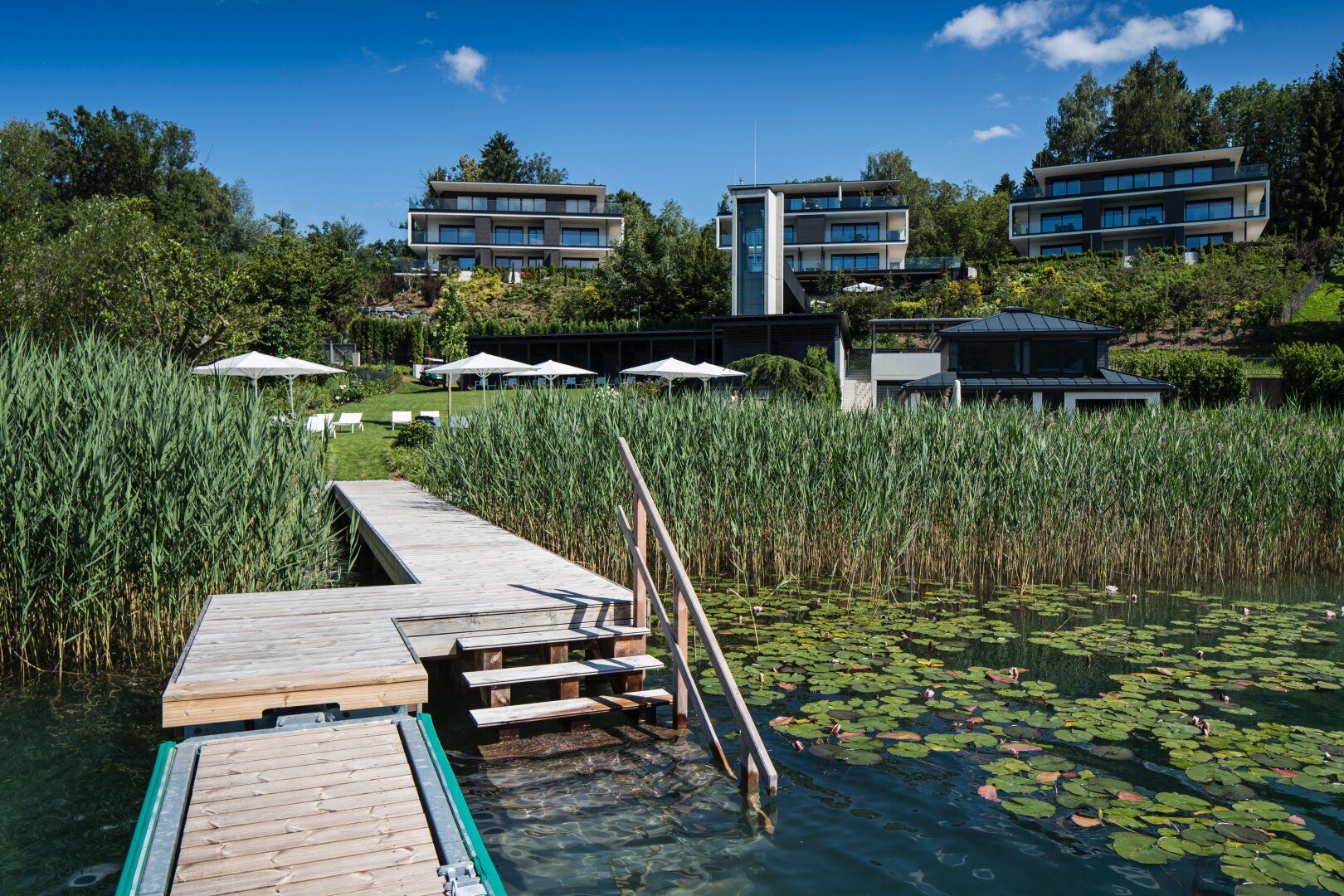 SOMMERTRAUM | Beeindruckendes Wörtherseedomizil mit Pool in Bestlage