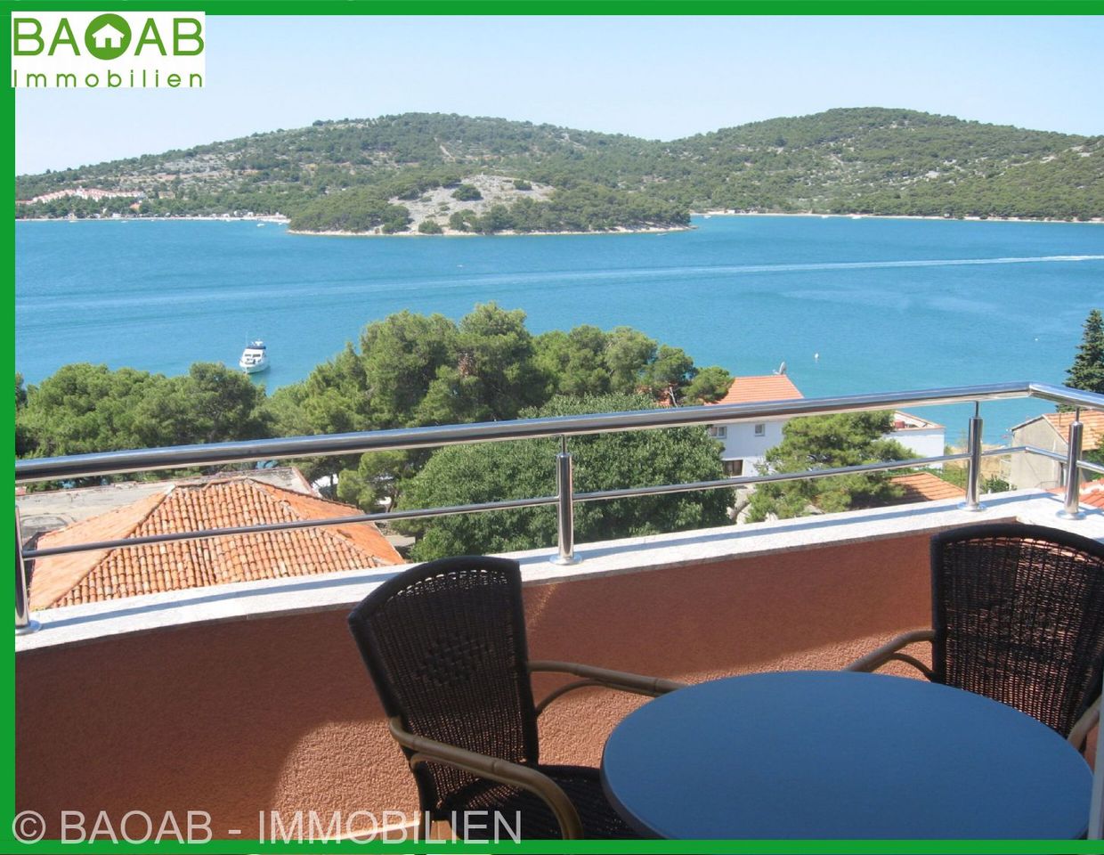 PENTHOUSE-WOHNUNG | RARITÄT | 3 SZ | 2 BÄDER | LOGGIA + TERRASSE | VOLL MÖBLIERT | MEERBLICK | TISNO