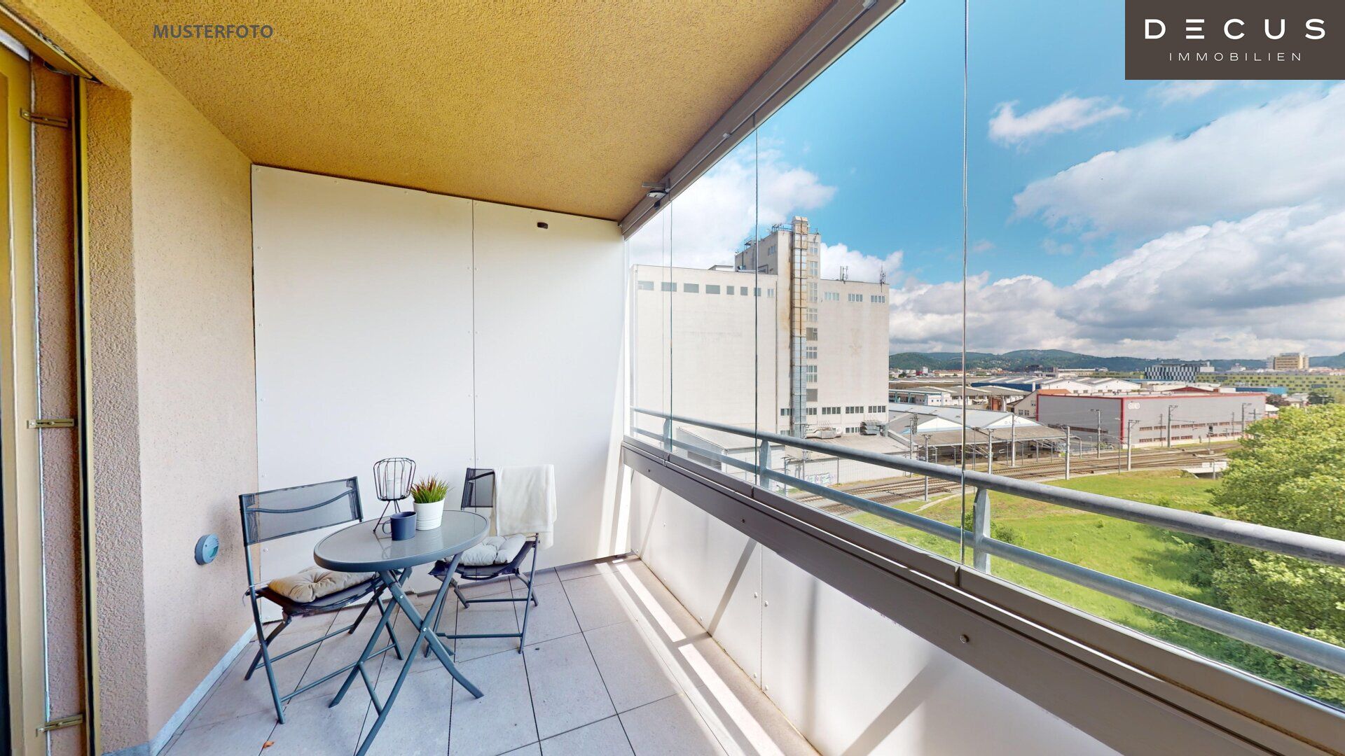 | 1. MONAT MIETFREI | CHARMANTE WOHNUNG | HELLE 3 ZIMMER | REININGHAUSPARK