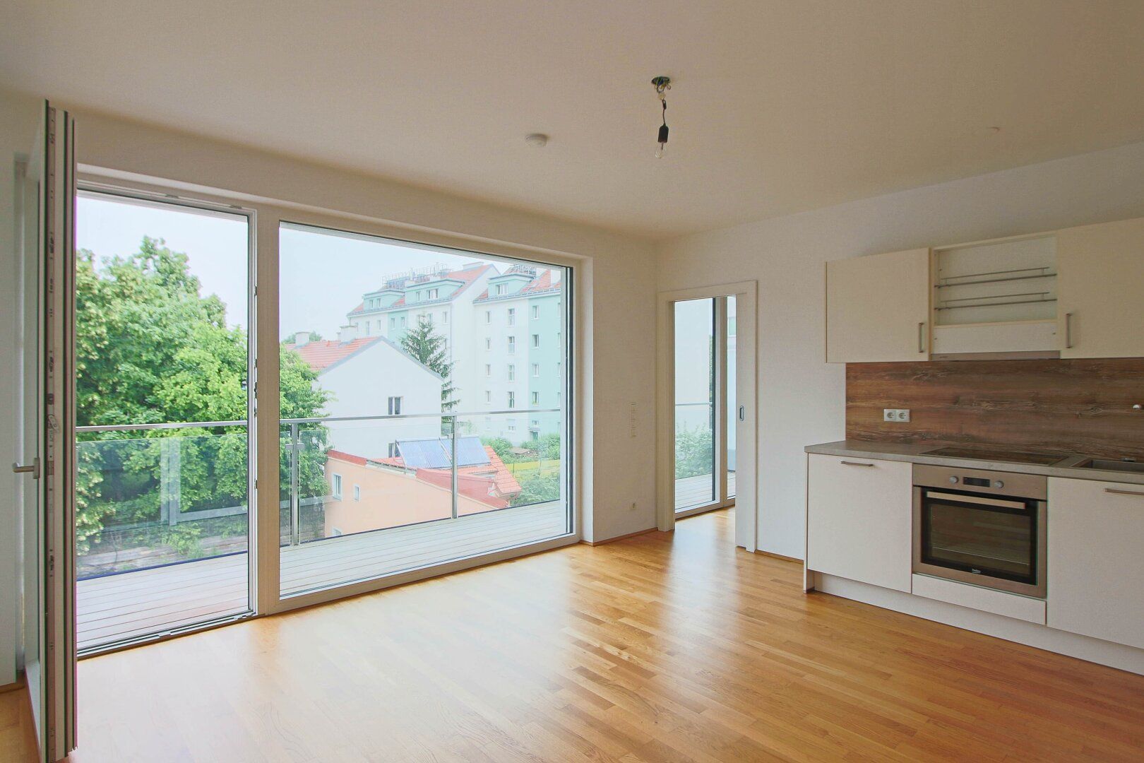 Wohntraum beim Wasserpark mit Balkon und eigenem Pool in der Anlage!