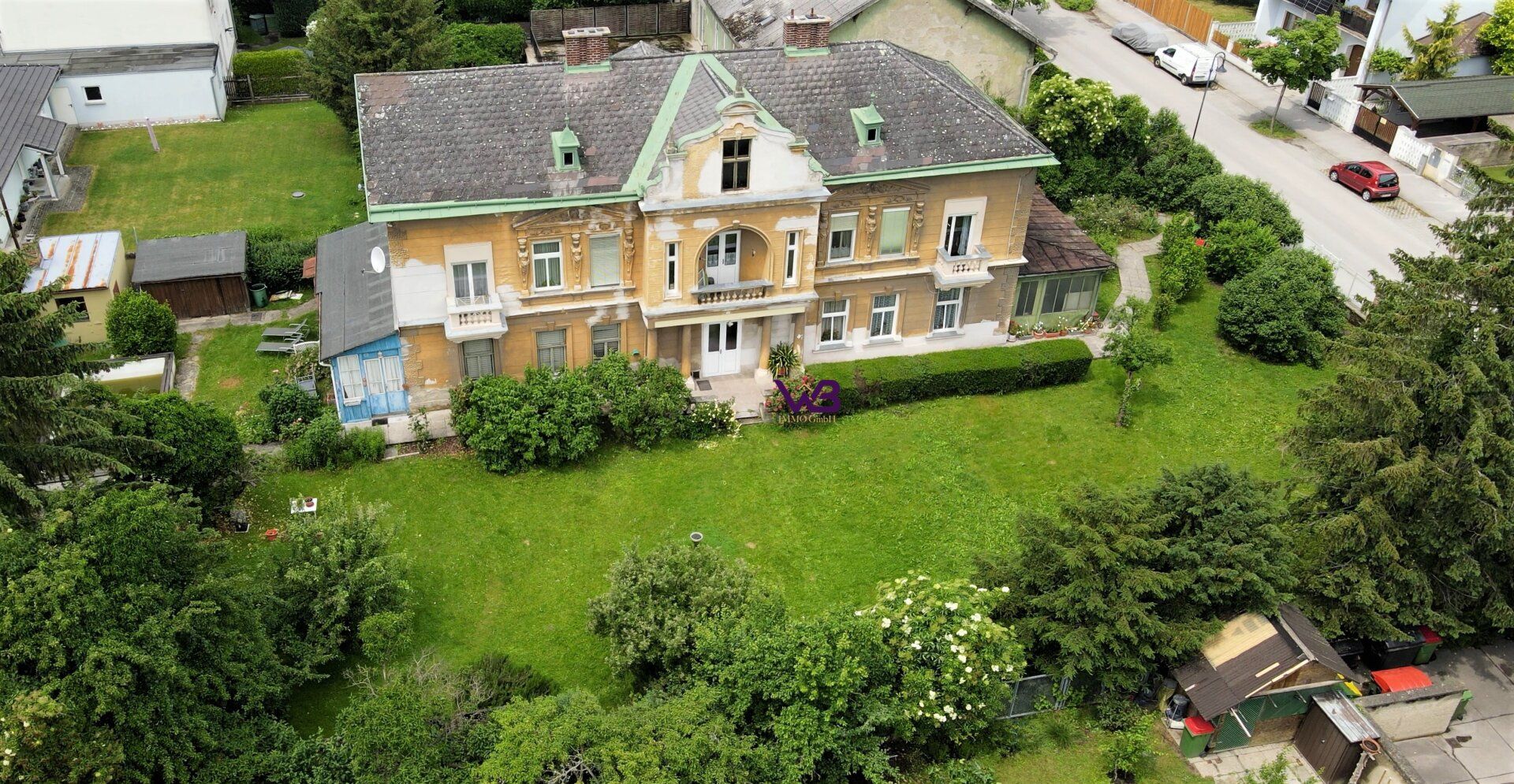 Rarität in Langenzersdorf ! Verträumte Jahrhundertwendevilla auf 1.606m² Eigengrund!