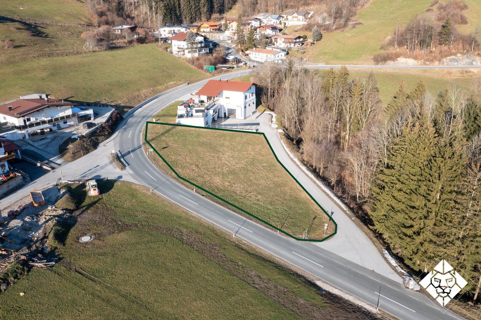 Gewidmetes Gewerbegrundstück am Niederndorferberg mit Panoramablick - Ansicht 3