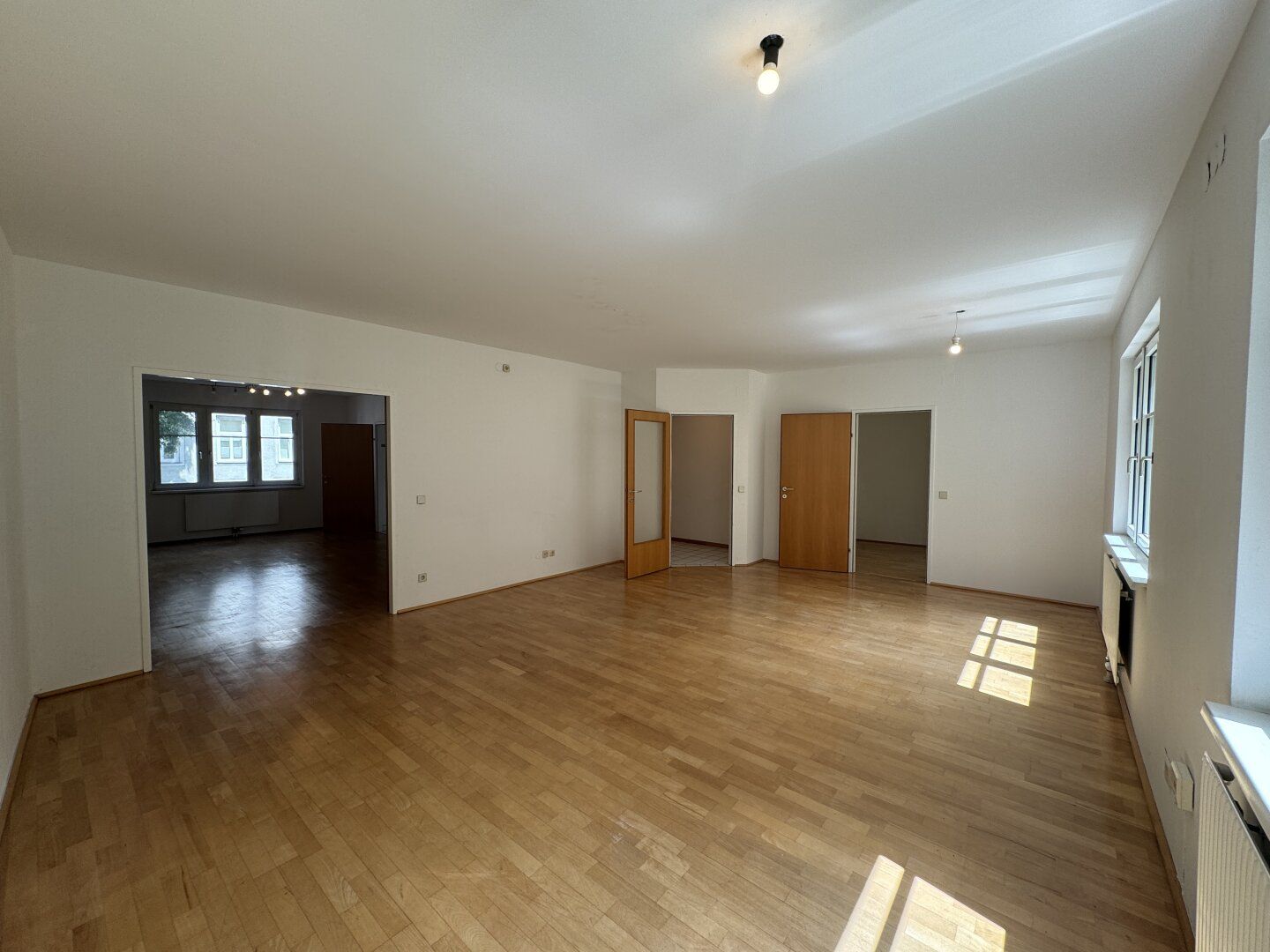 *Ihr neues Büro nähe Gürtel*Ab sofort verfügbar!* - Mehr