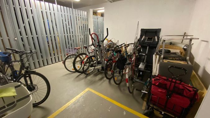 23. Fahrrad- und Kinderwagenabstellraum