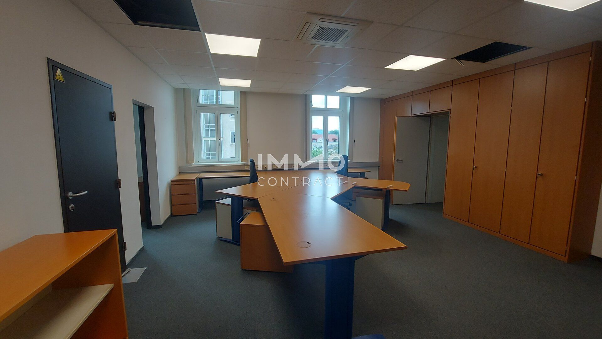 Großzügiges Büro 400m² mit Klimaanlage, Aufzug & Stadtblick in Krems - top Lage! - Mehr