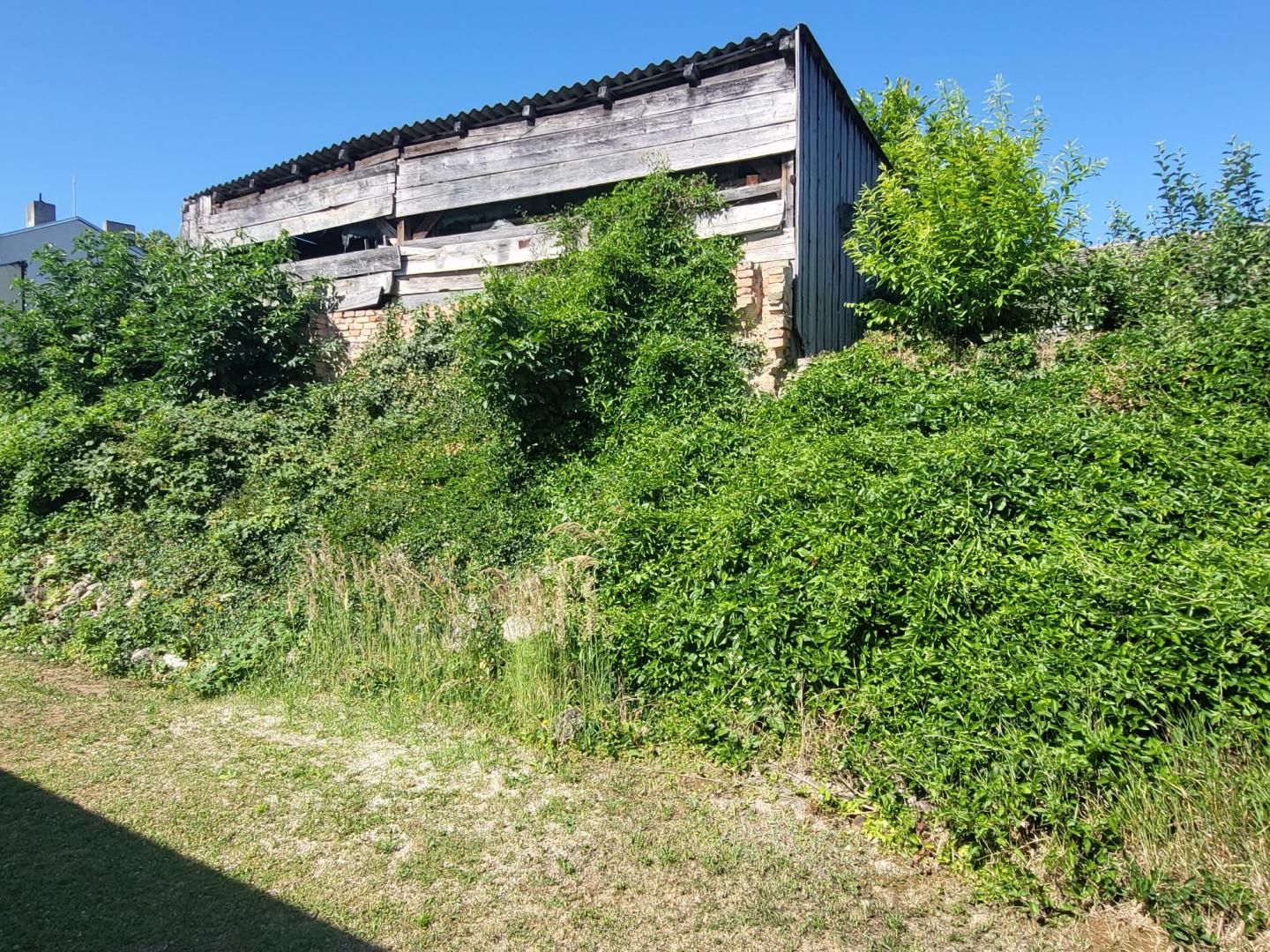 660m² BAUGRUND MIT ALTBESTAND IM SCHLOSSVIERTEL VON MARIA ENZERSDORF - Ansicht 2