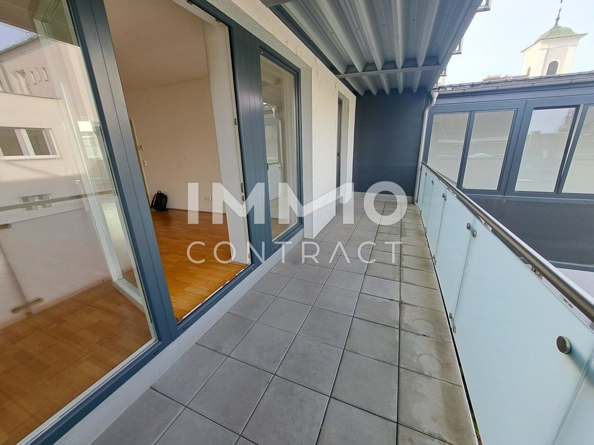Extravagante 3-Zimmer-Wohnung mit hofinnenseitigem Balkon / Klosterstr. 3 - Top P/6