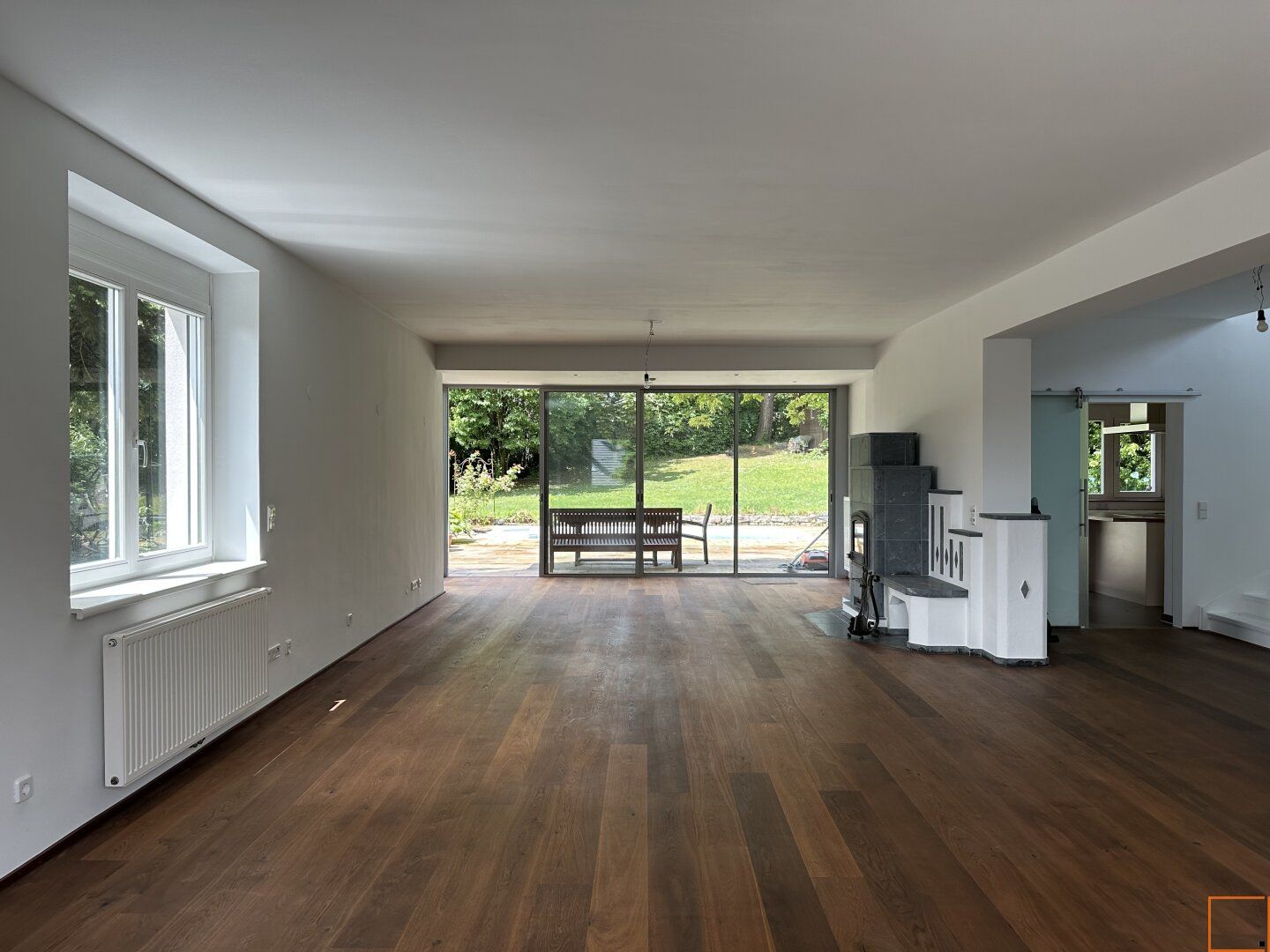 Der Sommer ist da! Zeit für ein Einfamilienhaus mit Garten und Pool
