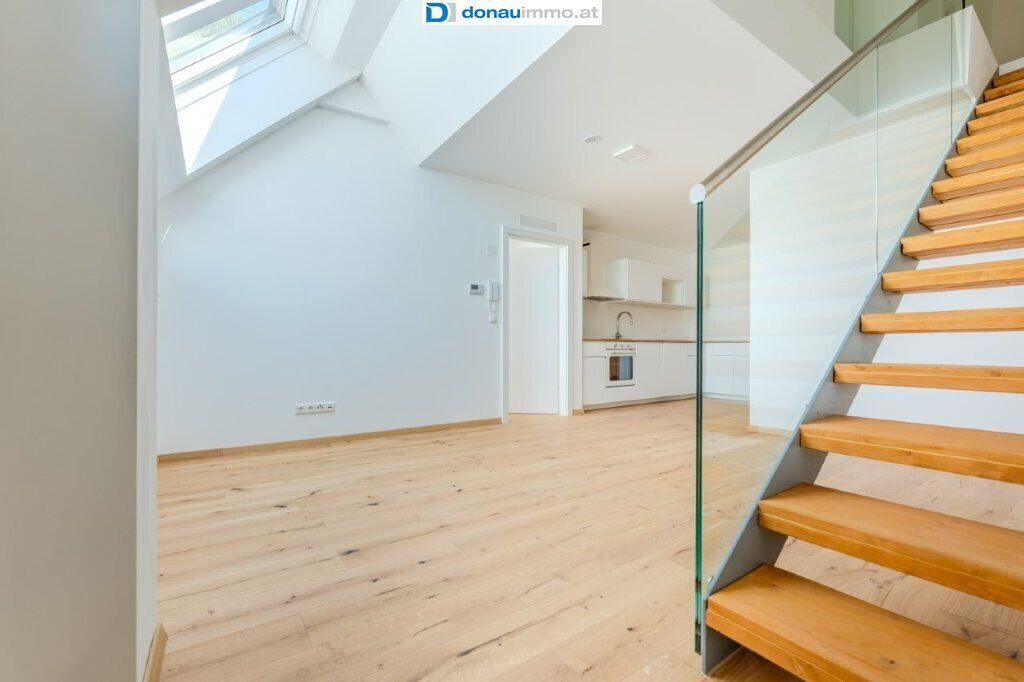 FÜR ANLEGER: 2-Zimmer-Dachgeschoßmaisonette in ruhiger Top Lage mit West-Balkon und Lift - zentrumsnah DG Top 7