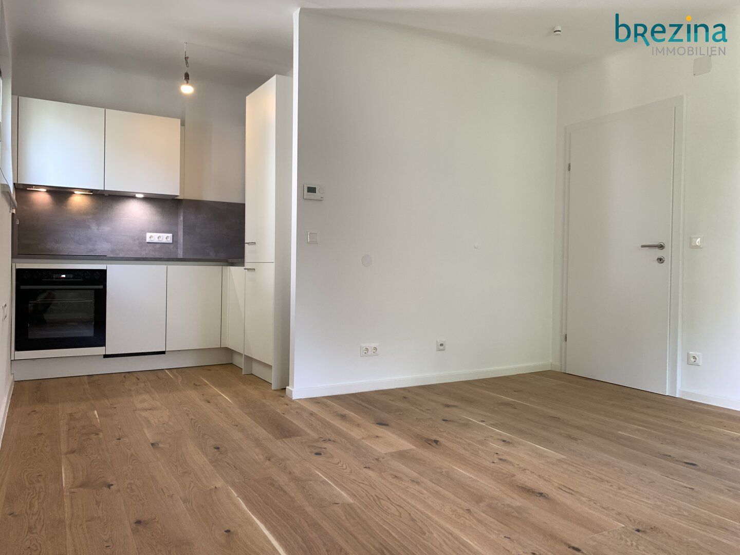 Top sanierte Wohnung mit Gartenmitbenützung und Grünblick