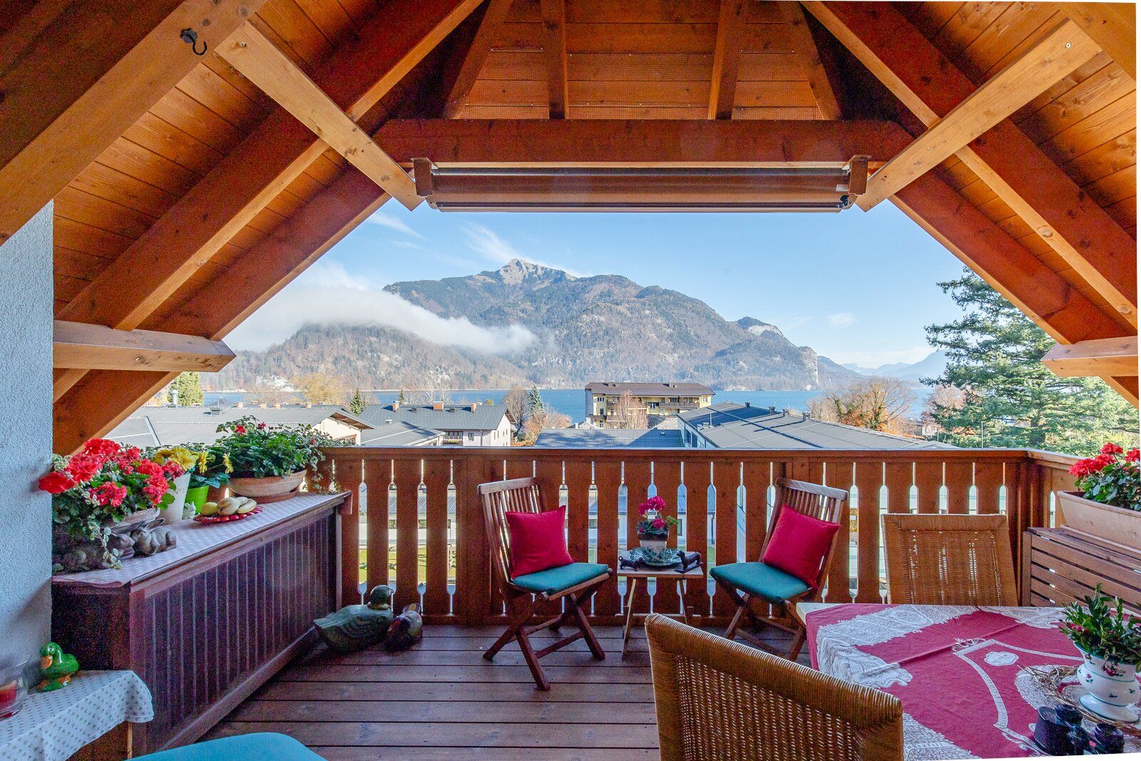 Elegante Dachgeschoß-Wohnung in St. Gilgen - Mehr