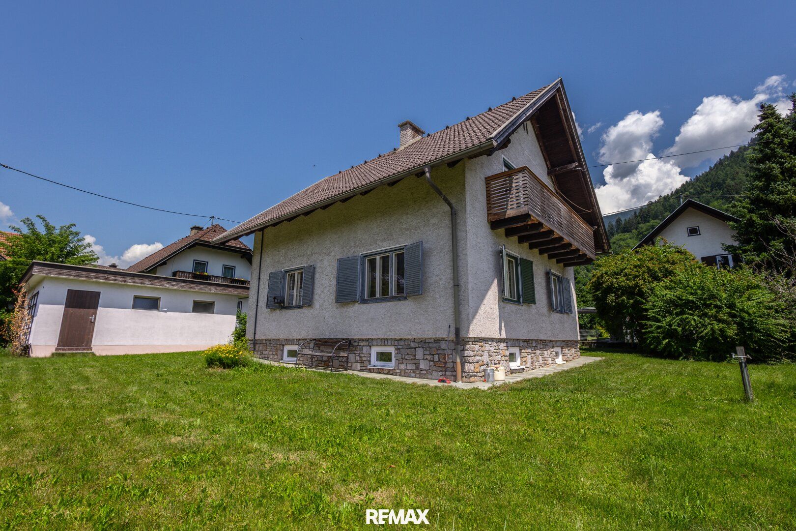 Kuća, 128 m², plac 908 m²