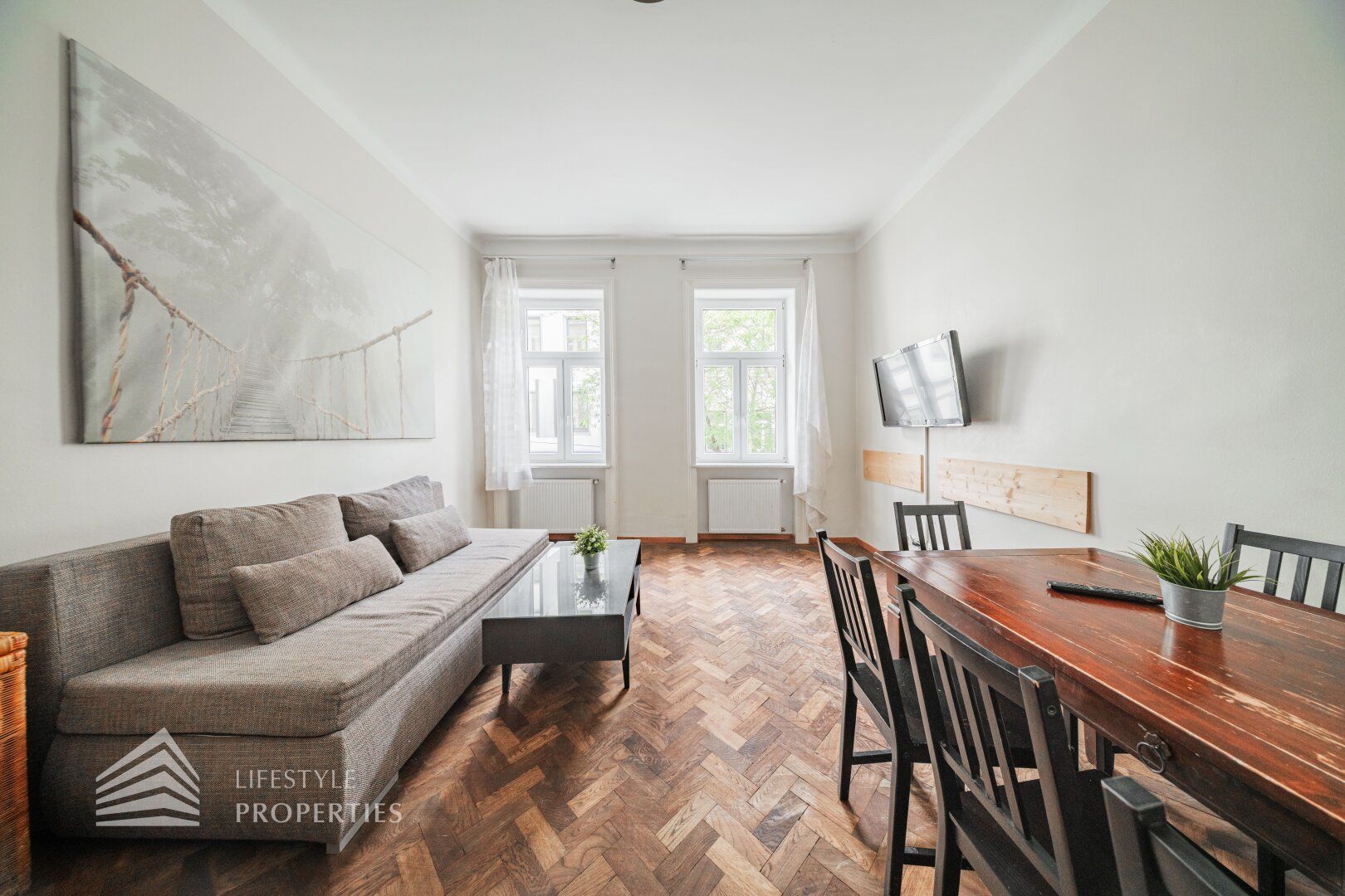 Helle 2-Zimmer Wohnung, Nähe Meiselmarkt