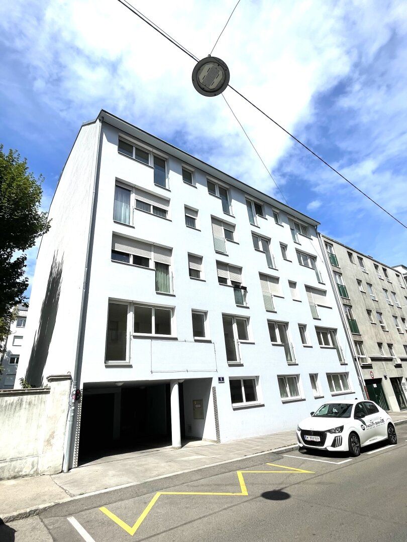 Helle 2-Zimmer-Dachgeschoßwohnung im 16. Bezirk zu verkaufen!