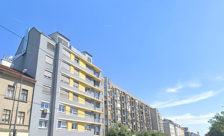Weitblick über den Dächern Wiens - 2-Zimmer-Wohnung mit Balkon und Innenhofausrichtung