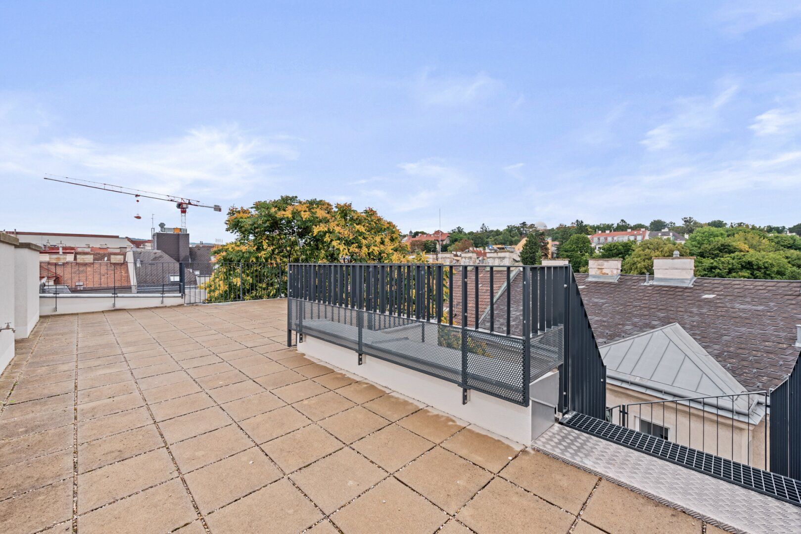 Dachterrassentraum im Innenhofgebäude - Ihr neues Zuhause!