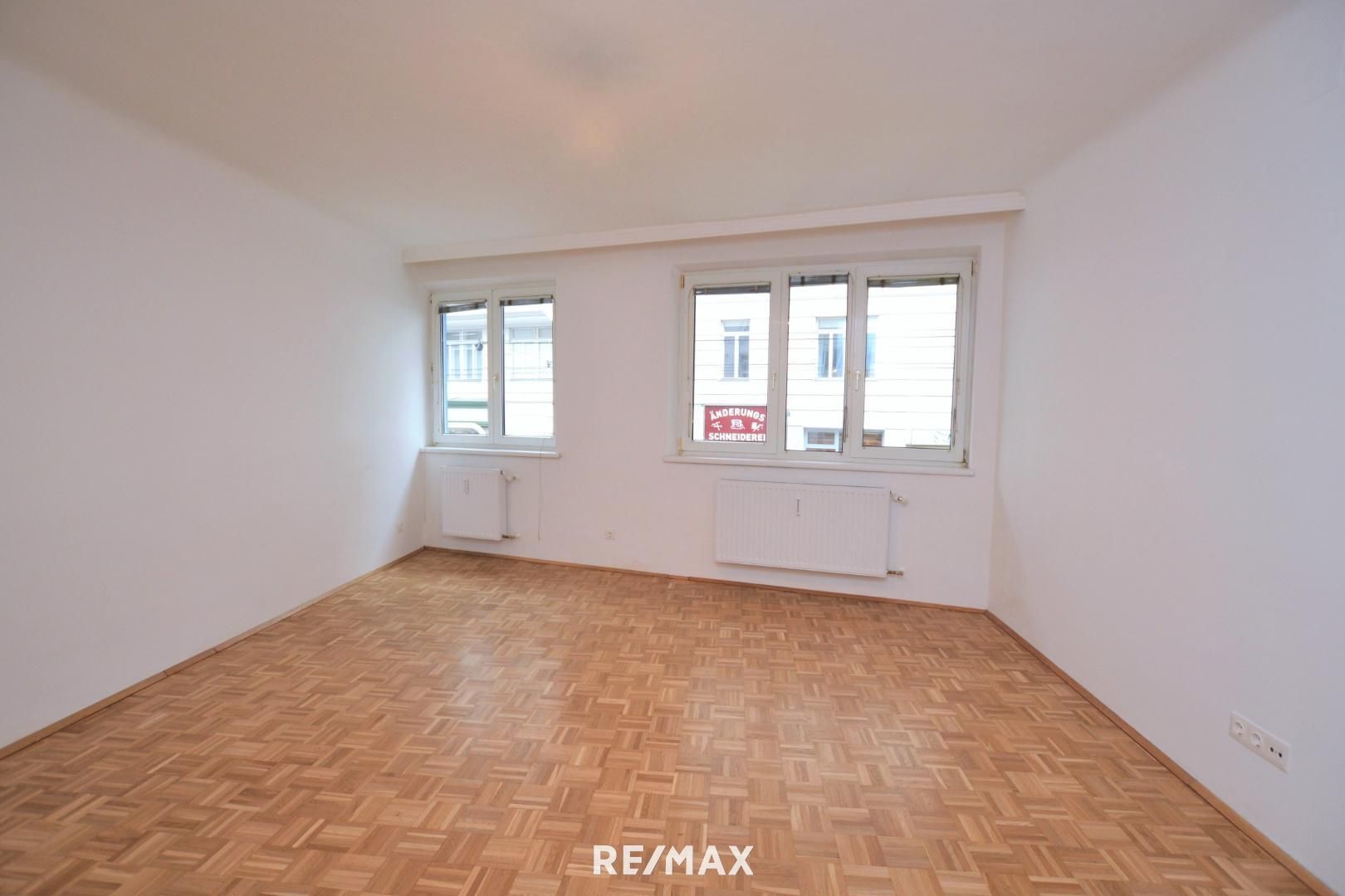 Mitten im Achten! Ideale Single Wohnung mit Top Infrastruktur