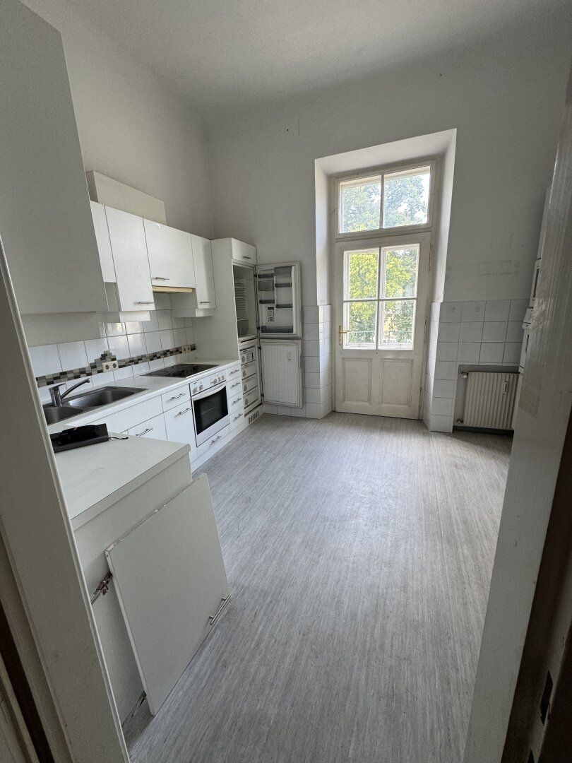 Mietwohnung ca. 178m2 in Top-Lage in Graz! ***Für Wohngemeinschaften bestens geeignet***