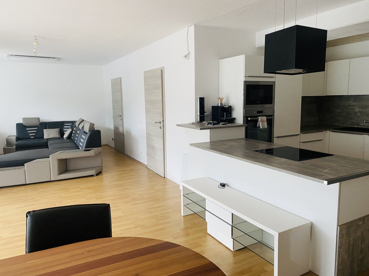 Leoben: Sanierte, gut aufgeteilte 3 Zimmer Wohnung mit großzügiger Loggia zum TOP PREIS!