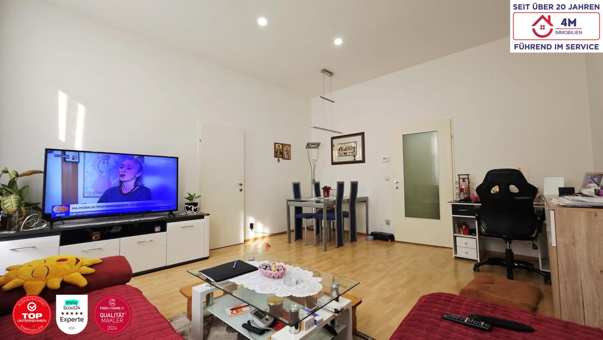 Stilvolle und helle Wohnung in zentraler Lage- ideal für Paare oder Singles - Aanzicht 2