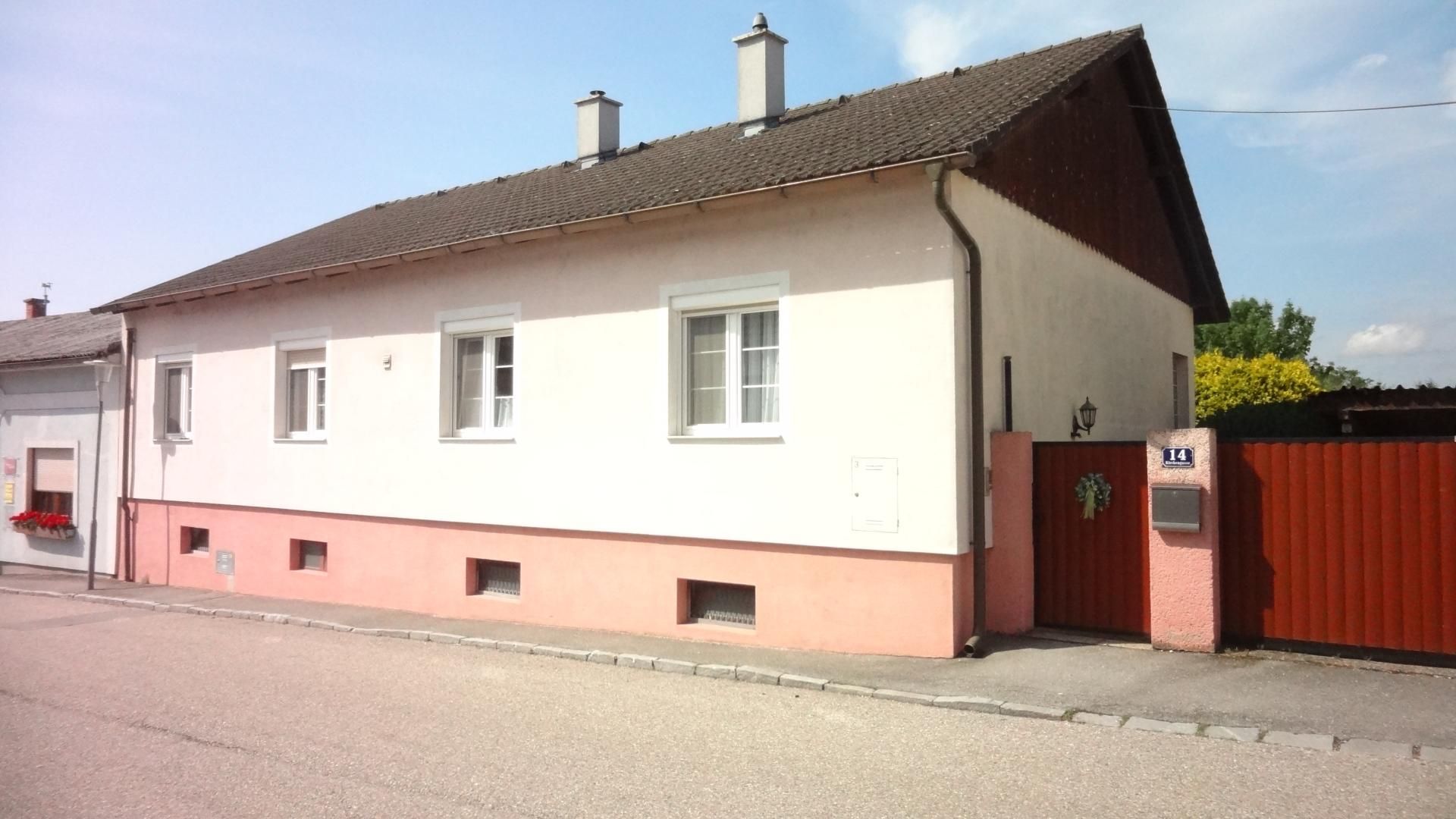 Einfamilienhaus! Großer Grund! Ruhelage!