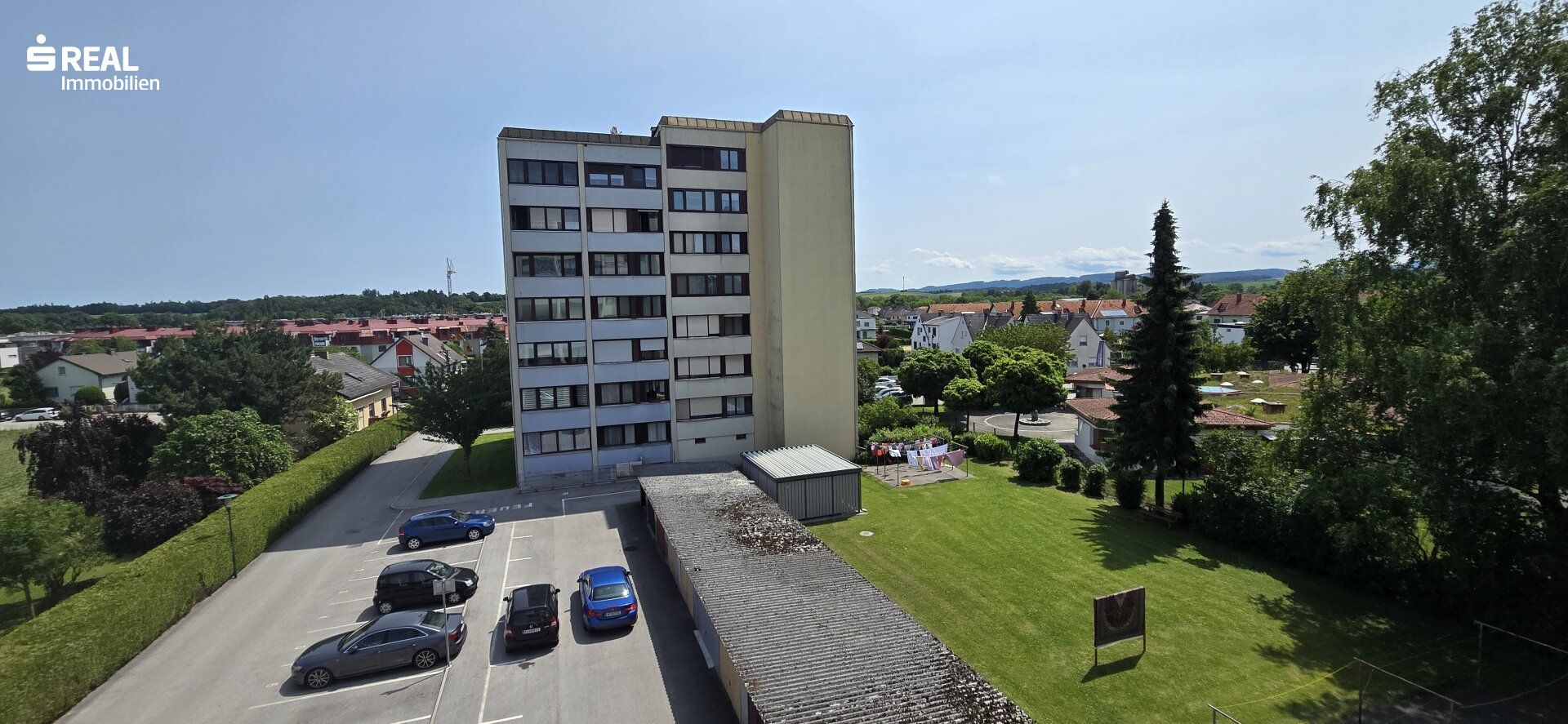 helles Lift-Appartement mit schönem Fernblick