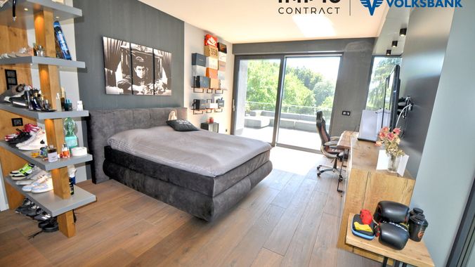 Schlafzimmer 2 mit Blick Richtung Terrasse