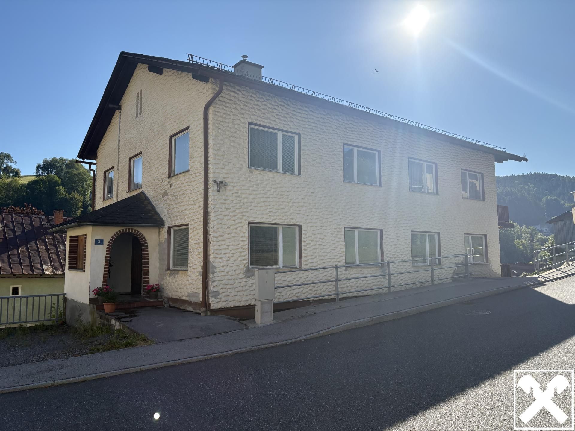 Ehemalige Pension im Ortszentrum der beliebten Kräutergemeinde