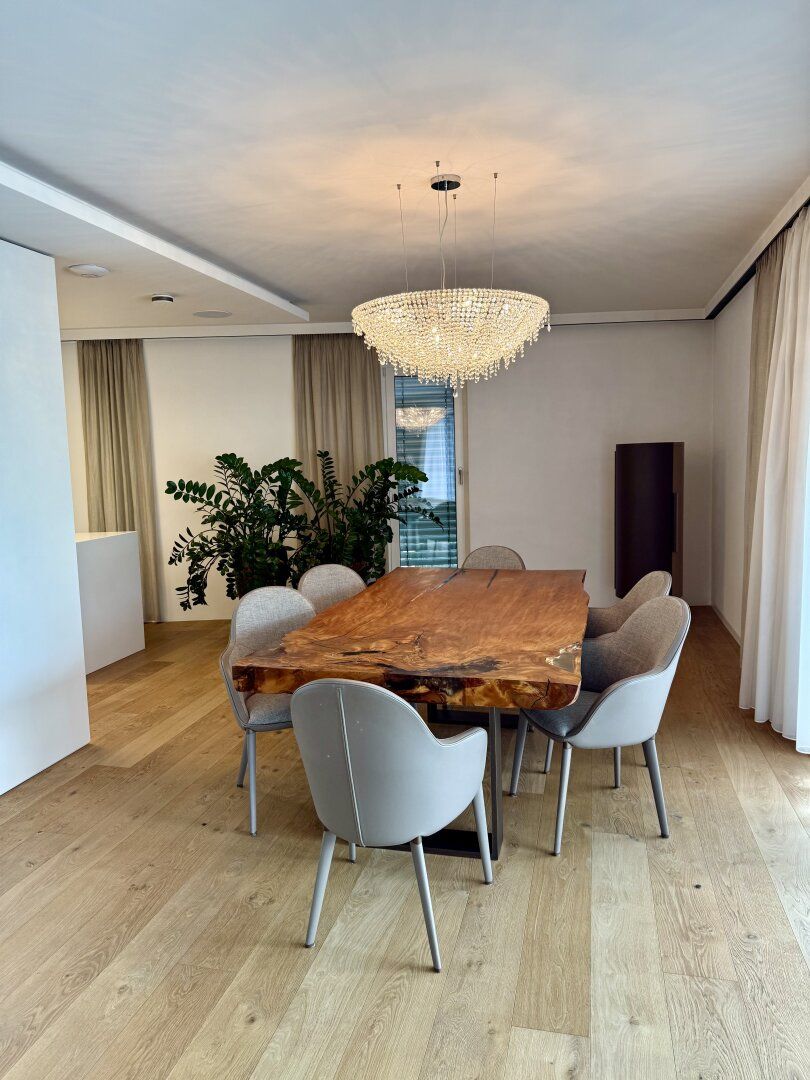 Luxuriös ausgestatteten Wohnung in nobler Lage in 1180 Wien!