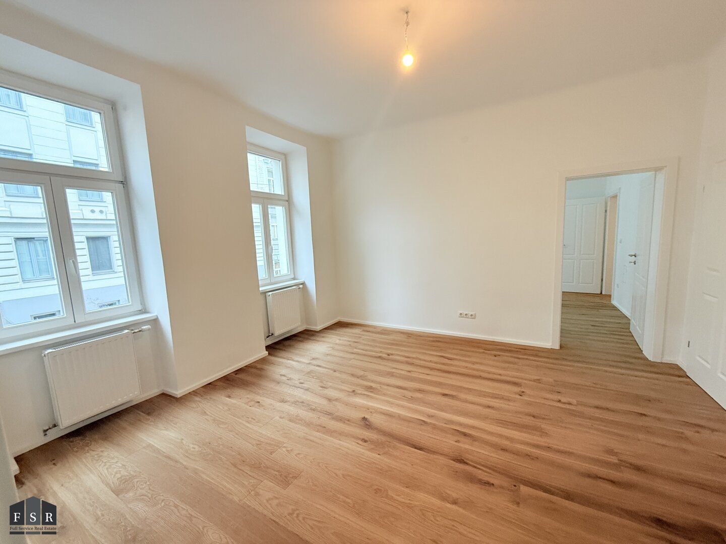 Sanierte, helle 3-Zimmer-Wohnung mit wunderschönem Eckzimmer nähe Siebenbrunnenplatz - perfekter Grundriss - Ansicht 2