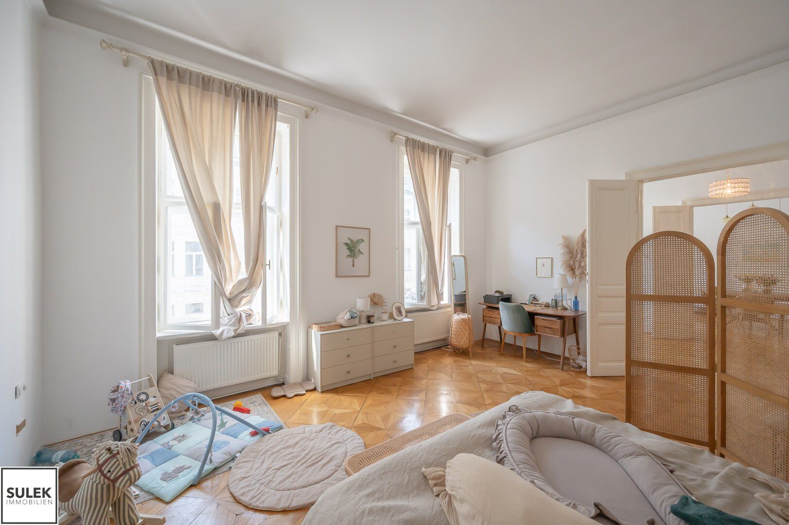 * 3 Zimmer Altbauwohnung mit praktischem Grundriss in bester Lage! * ab 01.08.2025 * Innenstadt / Salzgries *