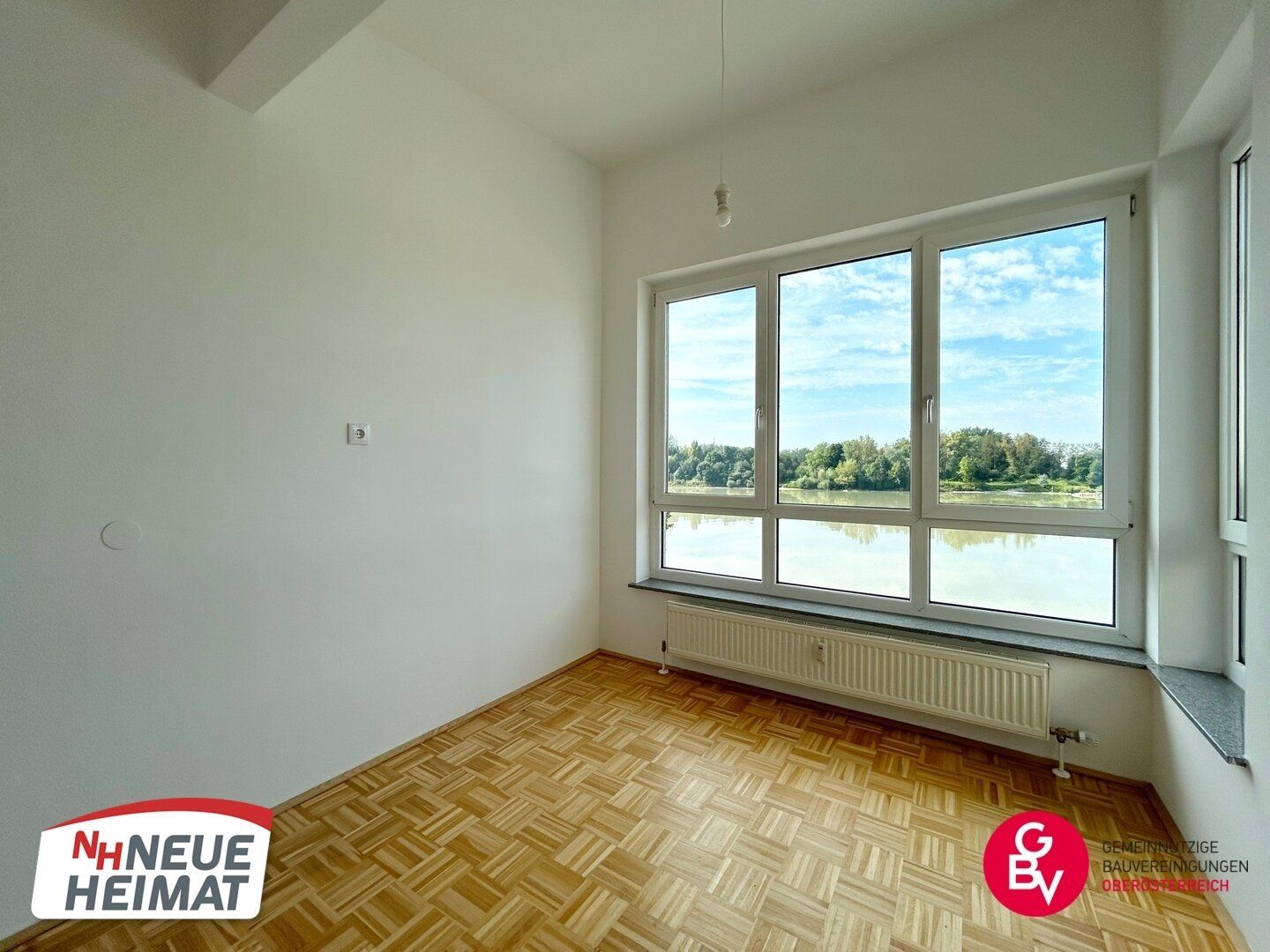 SOMMERFEELING - 4 ZIMMER ERDGESCHOSSWOHNUNG MIT TRAUMHAFTEM DONAUBLICK