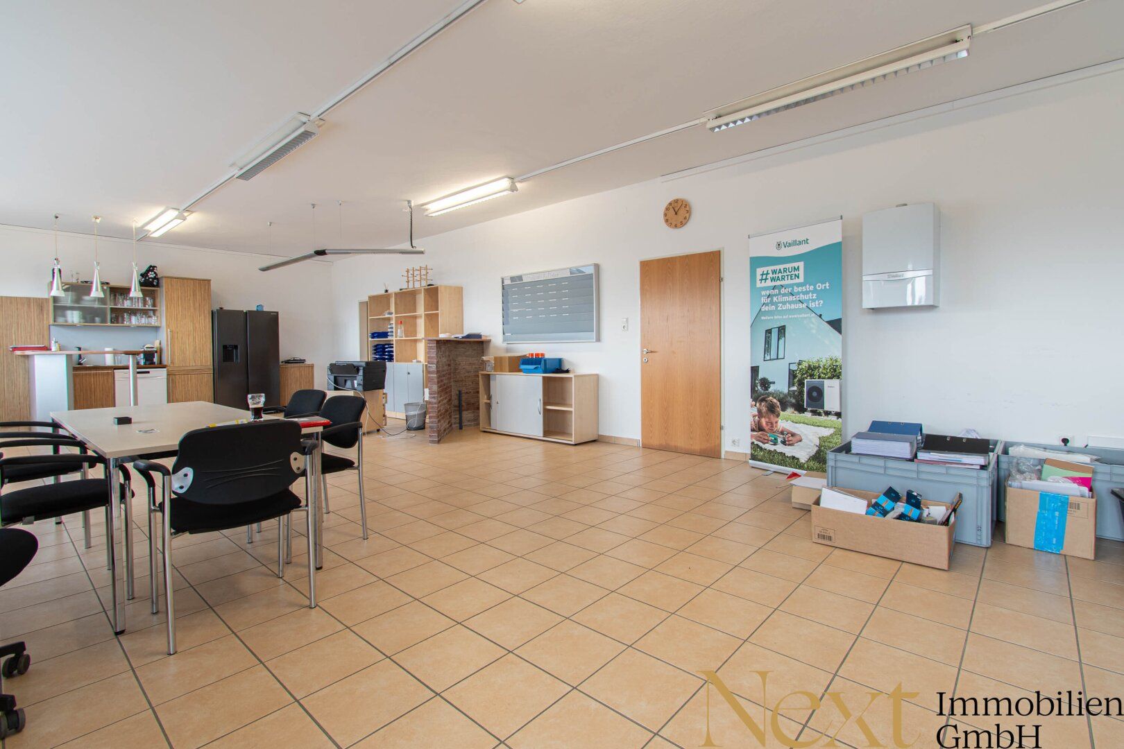Geschäfts-/Büro-/Lagerfläche (Widmung K) mit Parkplätzen & optimaler Sichtbarkeit in Leonding zu vermieten! - Ansicht 2
