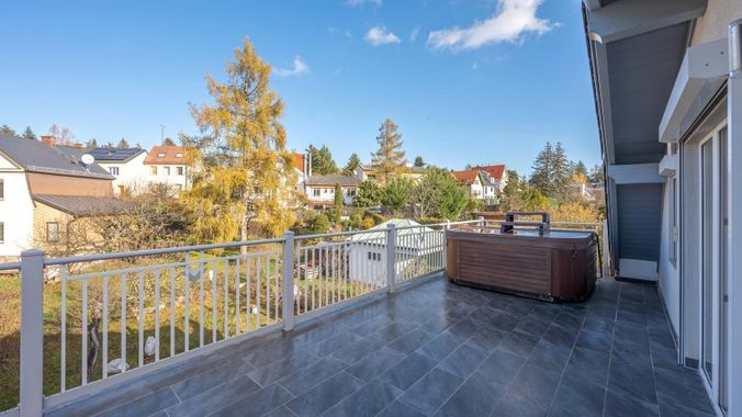 Terrasse | Blick Lainzer Tiergarten |