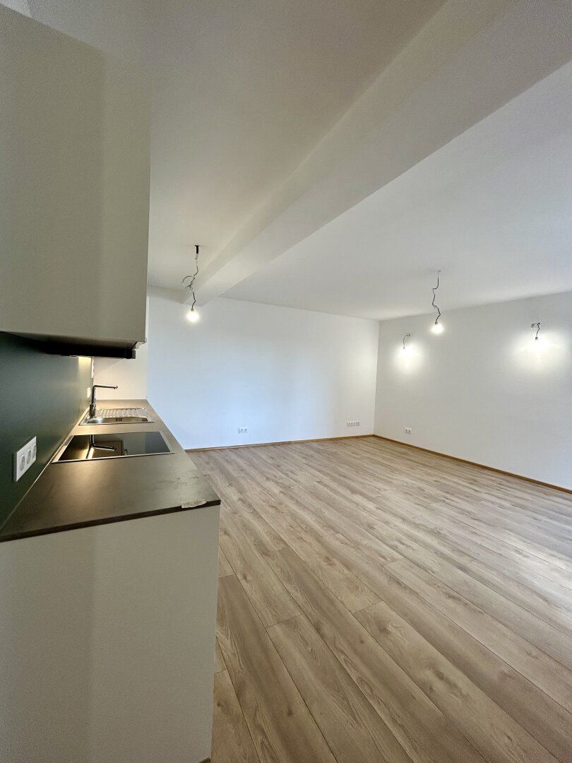 Erstbezug Dachgeschoßwohnung mit Balkon in Klosterneuburg - Ihr neues Zuhause!