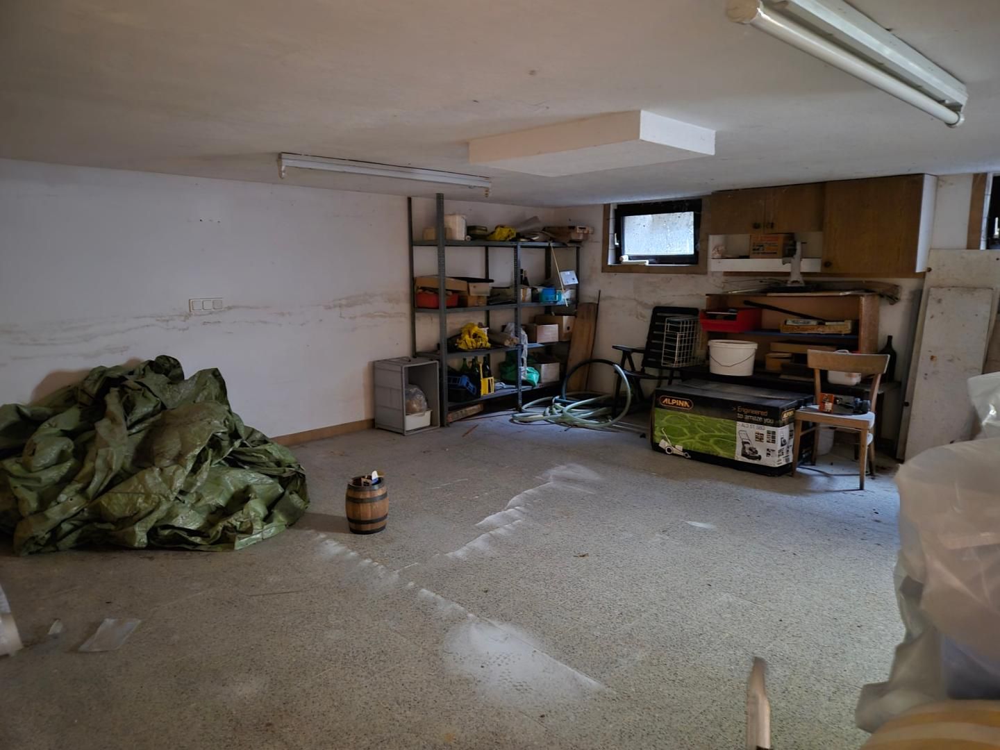 GRUNDSTÜCK IN ZENTRUMSNÄHE MIT GARAGE, POOL UND POOLHAUS - Mehr