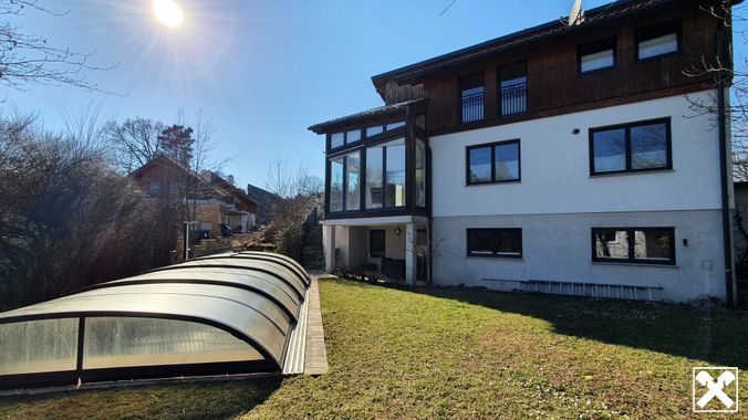 34 Garten mit Pool