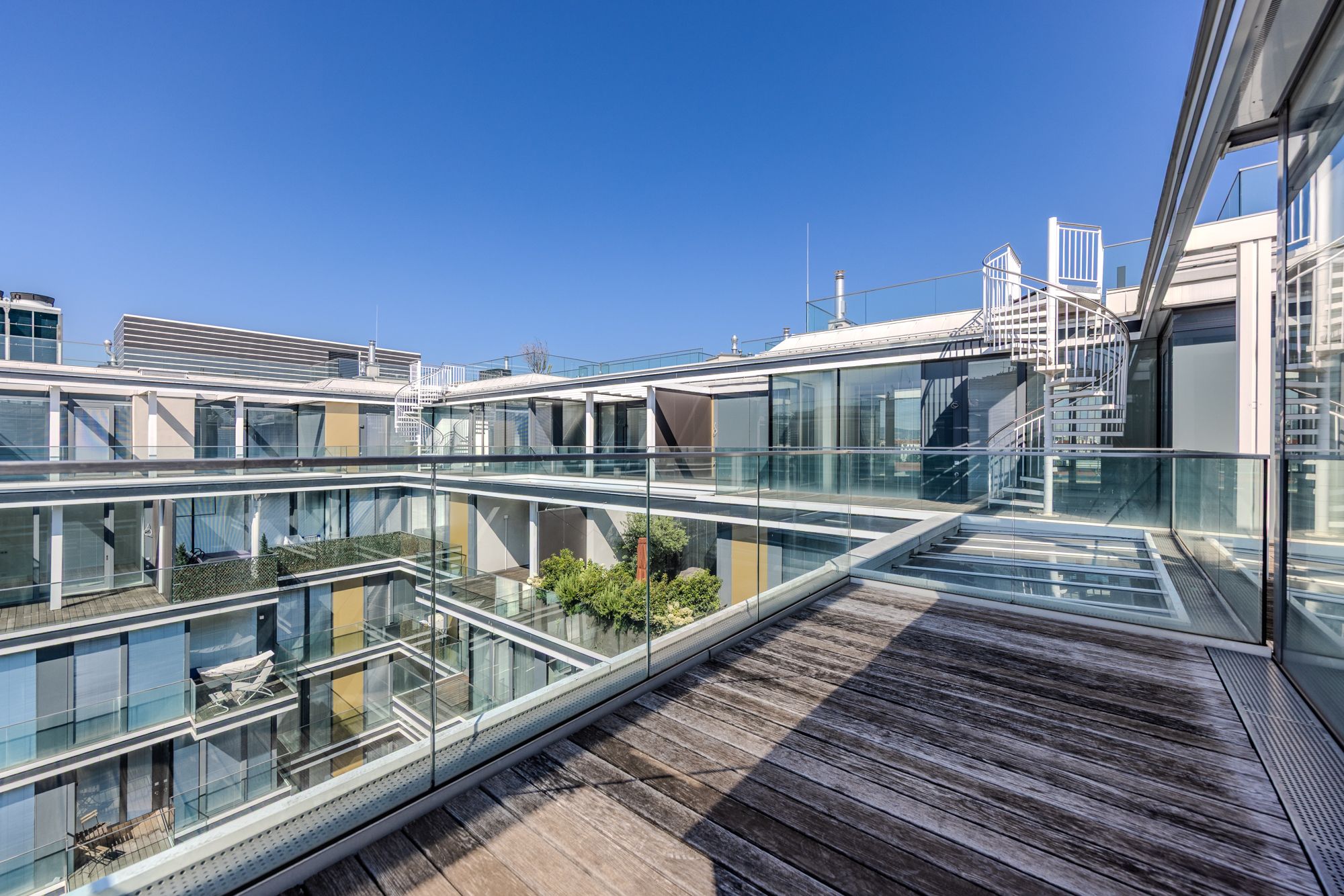Exklusive Zweizimmerwohnung mit zwei Terrassen
