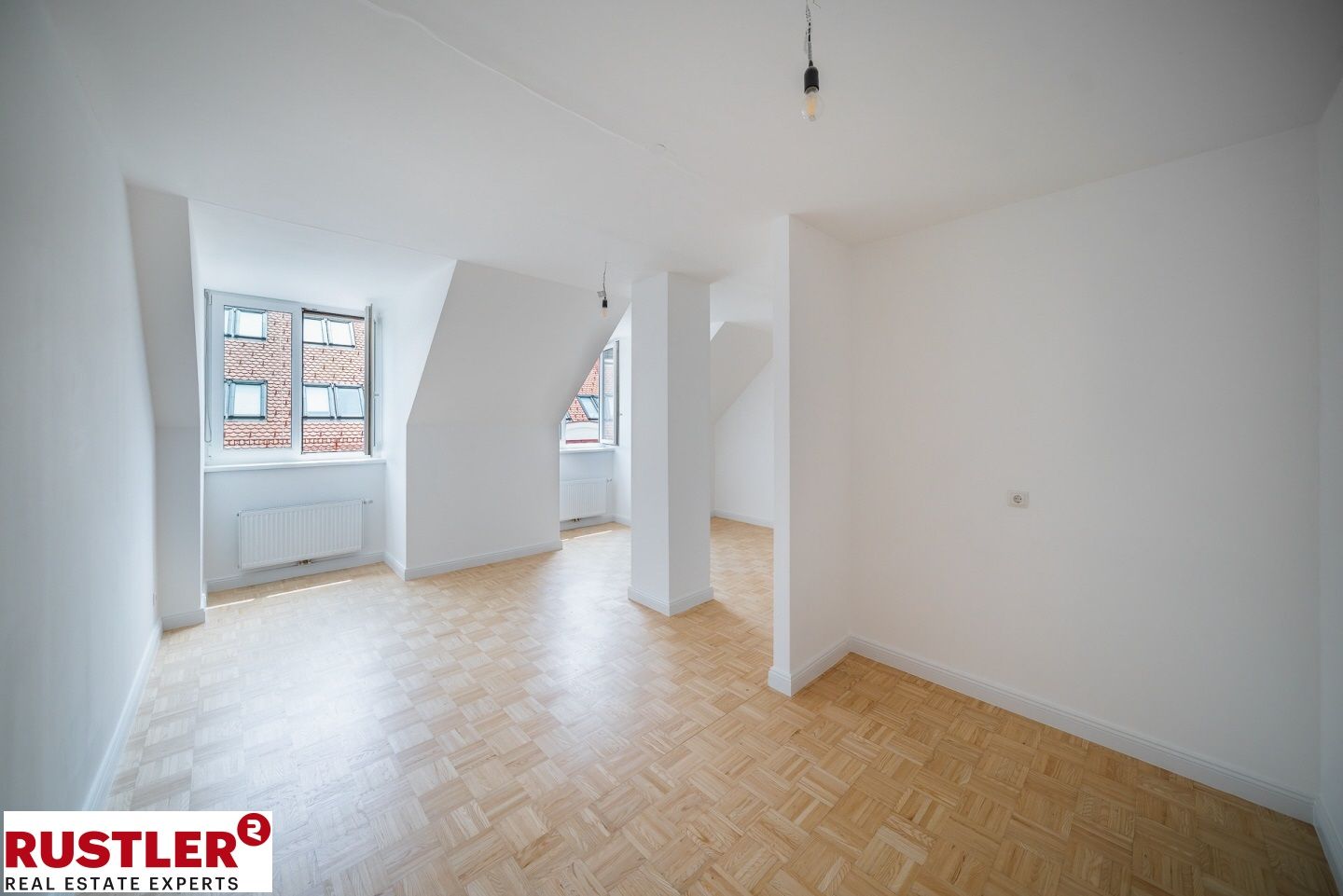 Erstbezug mit Garten & Stil -  Hochwertig sanierte 4-Zimmer-Wohnung mit exklusivem Goodie