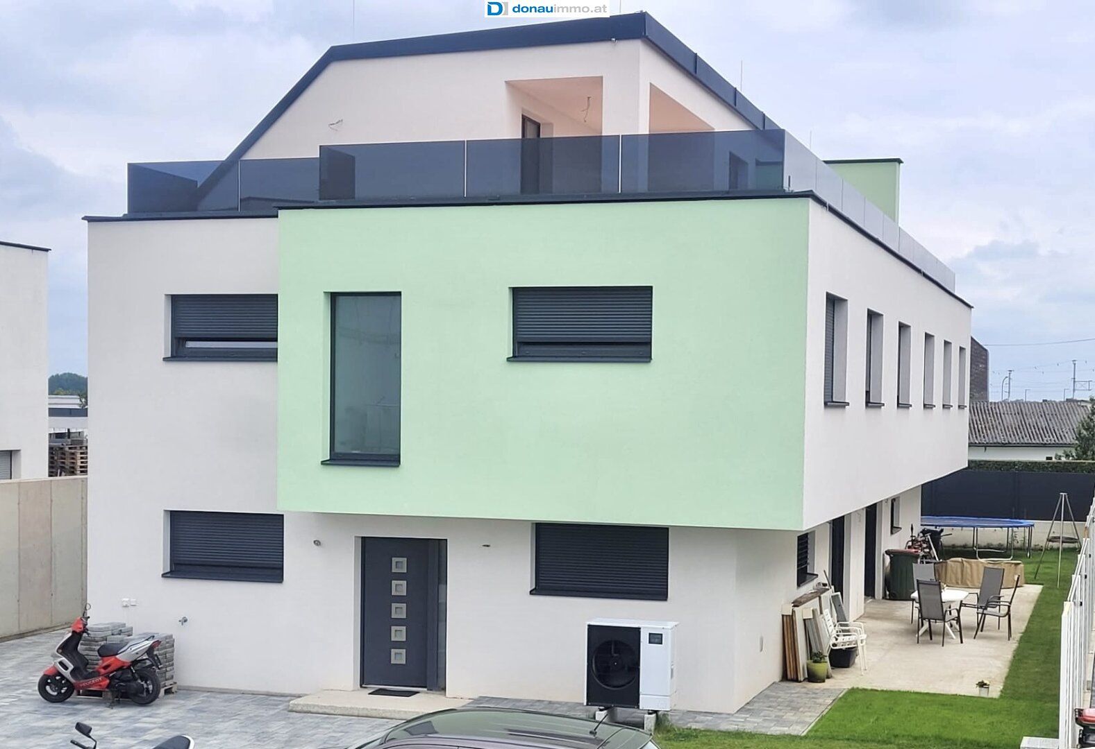 2280 Glinzendorf - Traumhaus mit wunderschöner 40 m² großer Dachterrasse