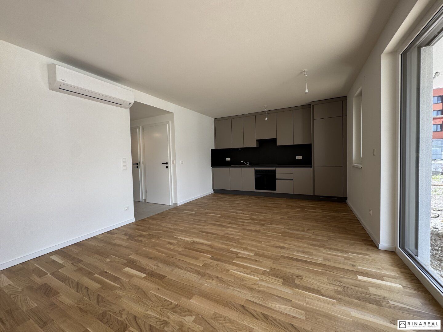Traumhafte 3 Zimmer Gartenwohnung | Blumengasse - ERSTBEZUG | ca. 23 m² Terrasse & ung.150 m² Eigengarten | zzgl. Tiefgaragenstellplatz | Top D4