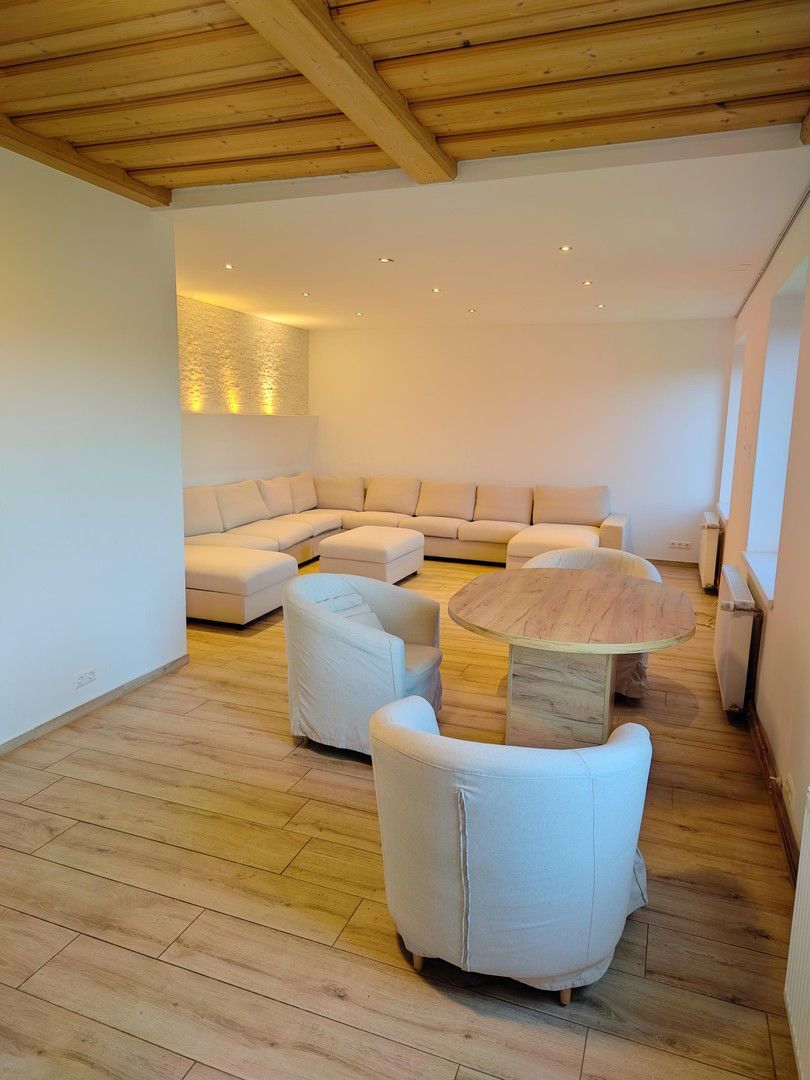Preishit - Exklusive, renovierte, luxuriöse 4-Zimmer-Wohnung mit Balkon & Dachboden in St. Pölten