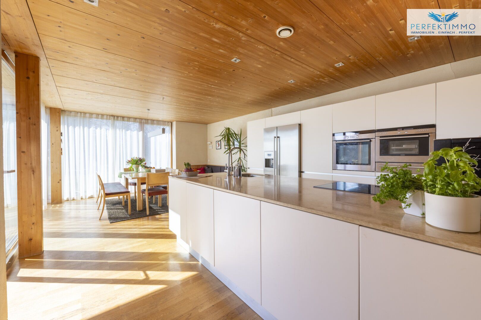 House, 159 m², land 563 m²