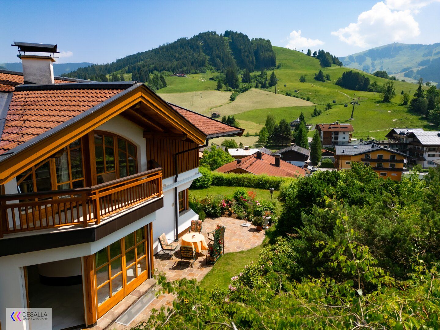 Außergewöhnliche Bergimmobilie mit majestätischem Ausblick -Tradition trifft Panorama
