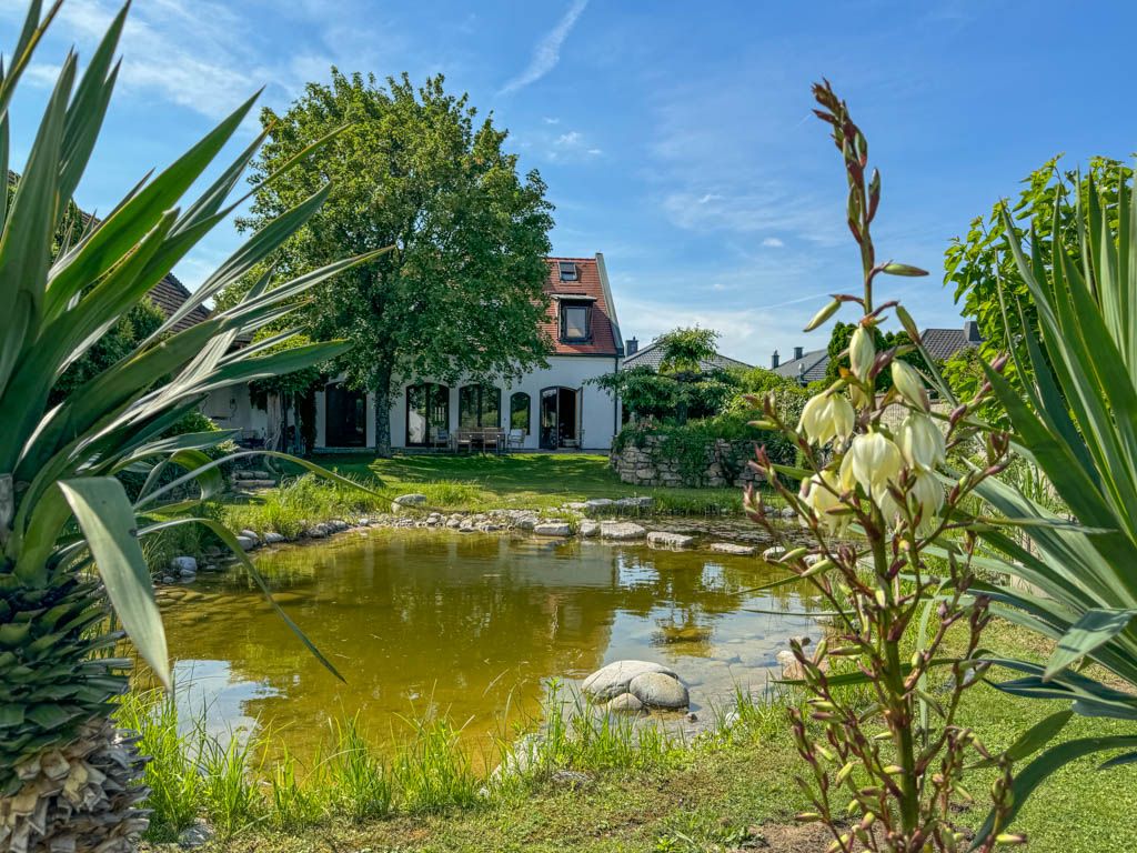 Hier fühlt man sich wohl, hier will man leben - Liebevoll erhaltene historische Landvilla Nähe Eisenstadt